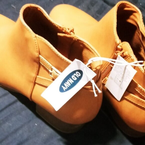 Old Navy Classy Stylish Women's Boots Sz. 5 - Picture 3 of 6